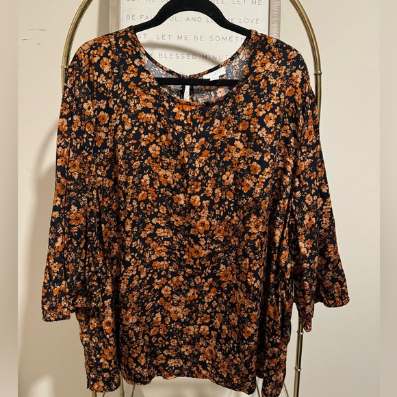 J. Jill Tops - J. Jill navy with floral blouse 3/4 sleeve 4x